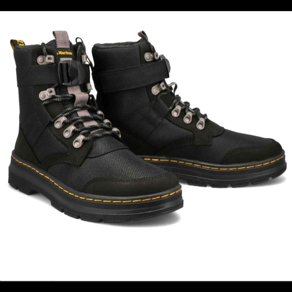 Brand new Dr martens Combs boots 8